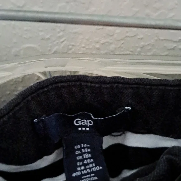 Gap Stetch Jeans - Picture 2 of 3